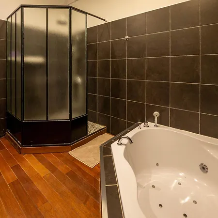 Loft Eiffel Unique Et Atypique, Au Coeur De Ville Béziers Extérieur photo